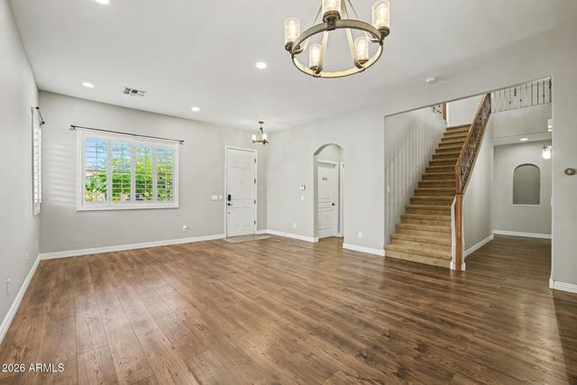 2024 W BONANZA Lane, Phoenix, AZ 85085