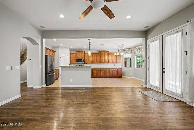 2024 W BONANZA Lane, Phoenix, AZ 85085