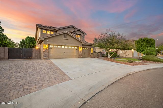 2024 W BONANZA Lane, Phoenix, AZ 85085