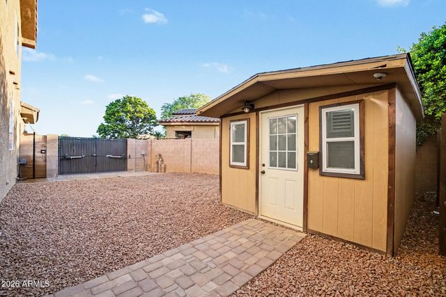 2024 W BONANZA Lane, Phoenix, AZ 85085