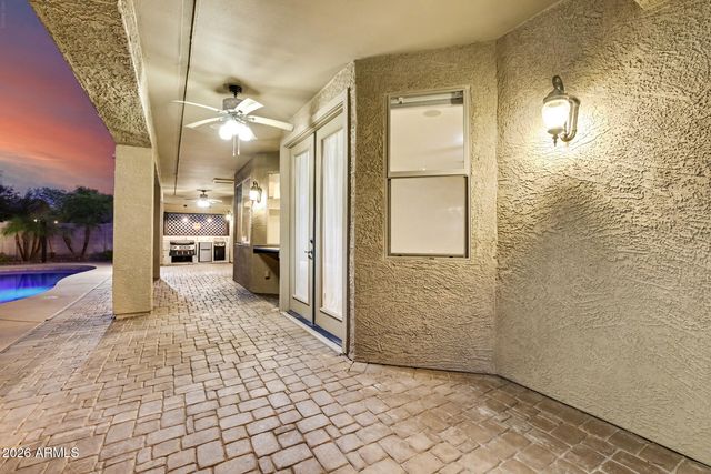 2024 W BONANZA Lane, Phoenix, AZ 85085
