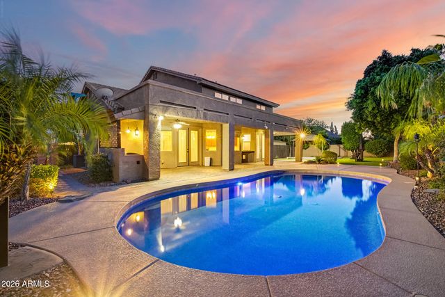 2024 W BONANZA Lane, Phoenix, AZ 85085
