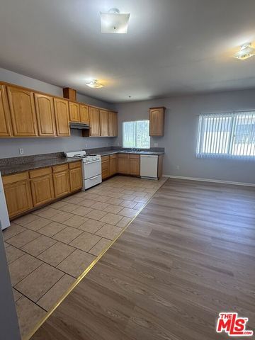 6636 Irvine Avenue 2`, Los Angeles, CA 91606