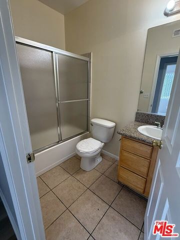 6636 Irvine Avenue 2`, Los Angeles, CA 91606