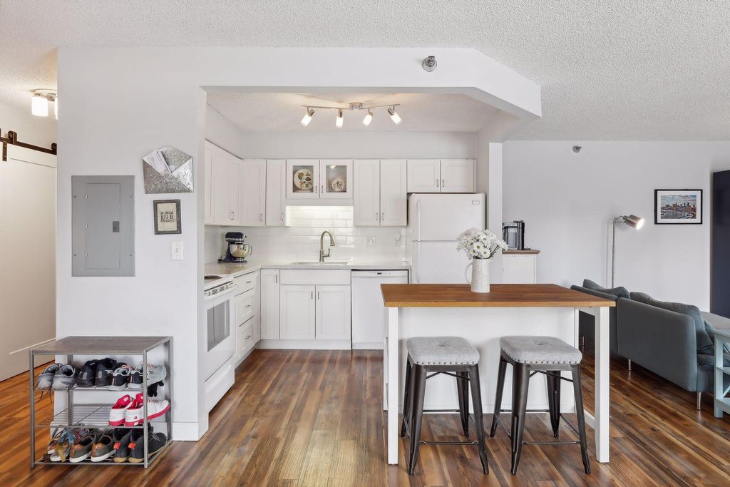 78 10th Street E 402, Saint Paul, MN 55101 — photo 2