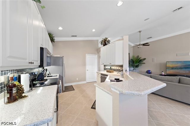 15586 Alton DR, Fort Myers, FL 33908