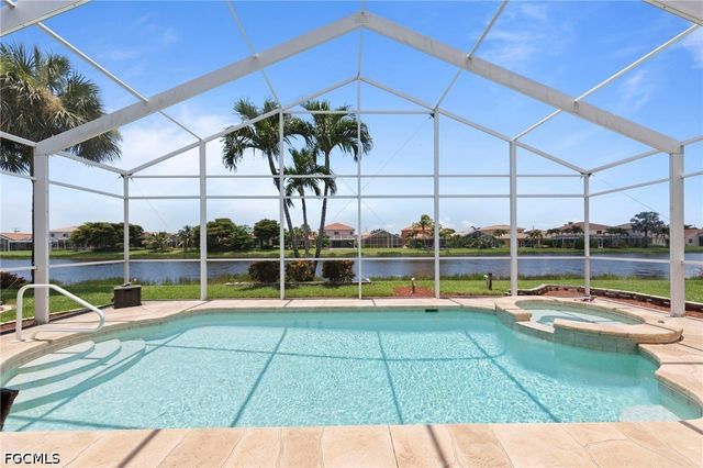 15586 Alton DR, Fort Myers, FL 33908