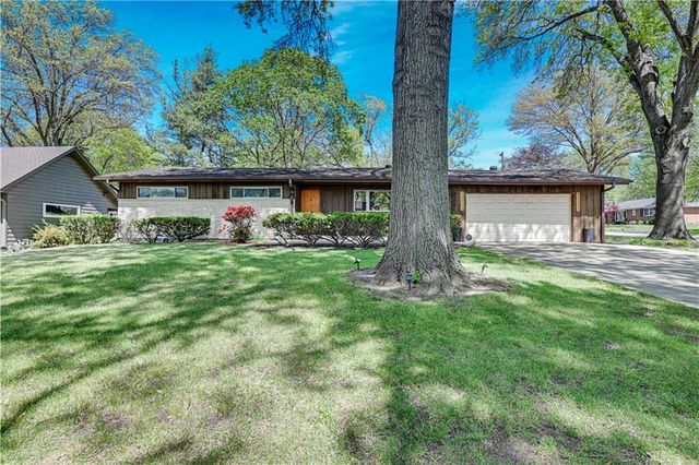 3600 W 50th Terrace, Roeland Park, KS 66205