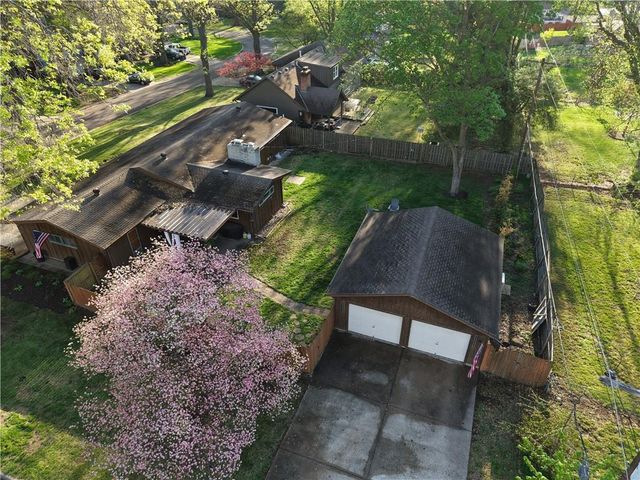 3600 W 50th Terrace, Roeland Park, KS 66205