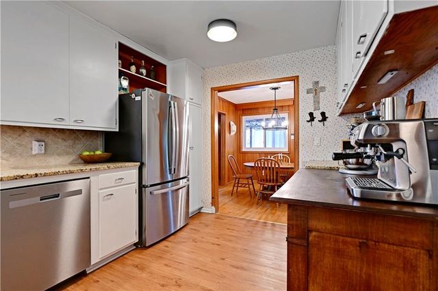 3600 W 50th Terrace, Roeland Park, KS 66205