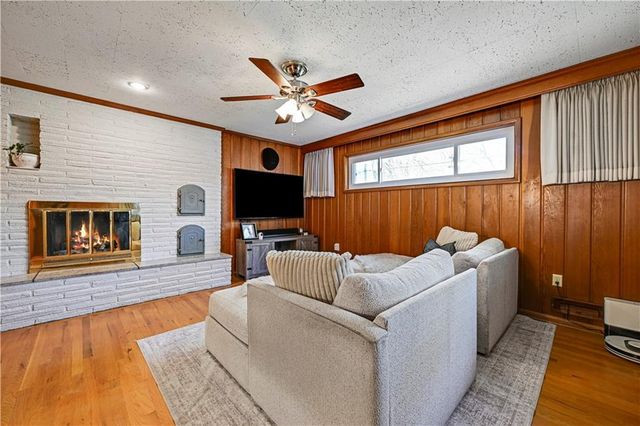 3600 W 50th Terrace, Roeland Park, KS 66205