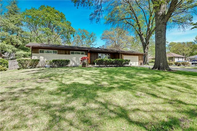 3600 W 50th Terrace, Roeland Park, KS 66205