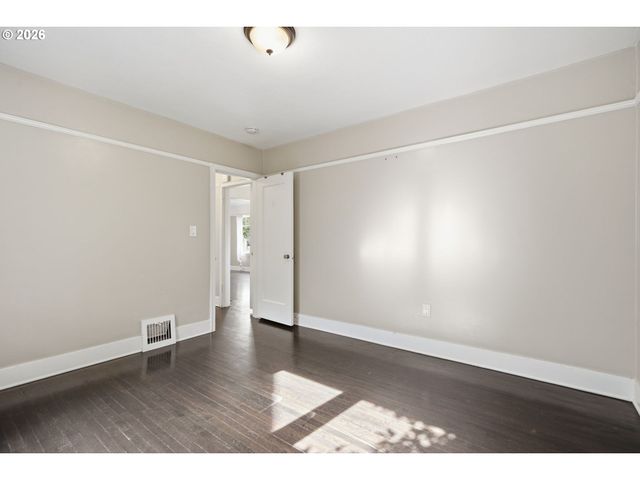 3730 Se 51ST Ave, Portland, OR 97206