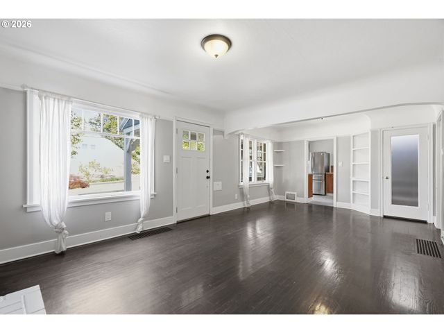 3730 Se 51ST Ave, Portland, OR 97206