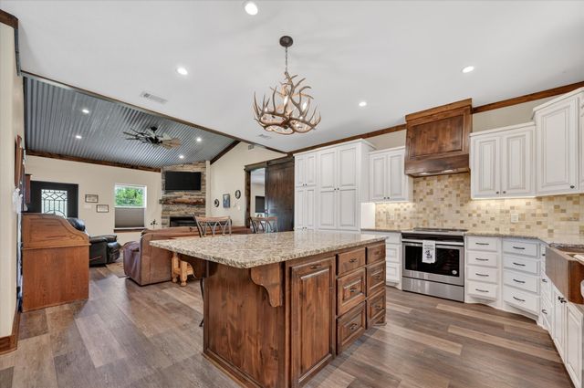 7575 County Road 3522 Road, Quinlan, TX 75474