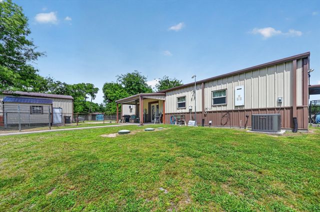 7575 County Road 3522 Road, Quinlan, TX 75474