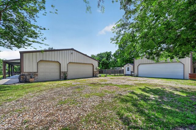 7575 County Road 3522 Road, Quinlan, TX 75474