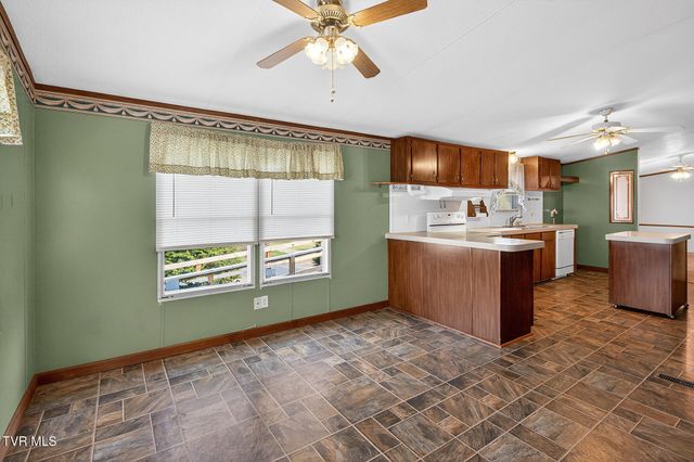 62 Roaming Drive Drive, Chuckey, TN 37641