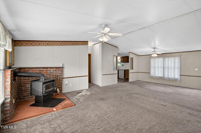 62 Roaming Drive Drive, Chuckey, TN 37641