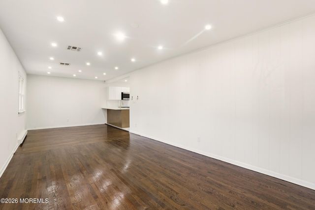 9 Riccis Drive, Jackson, NJ 08527