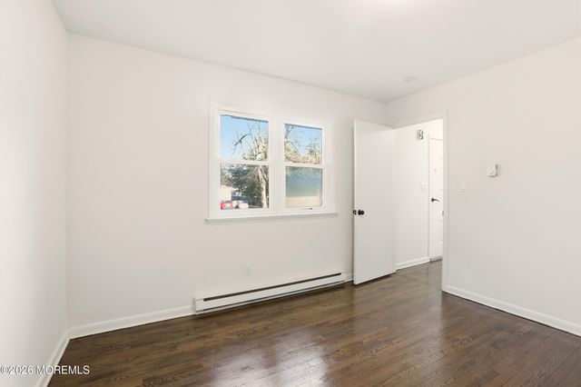 9 Riccis Drive, Jackson, NJ 08527