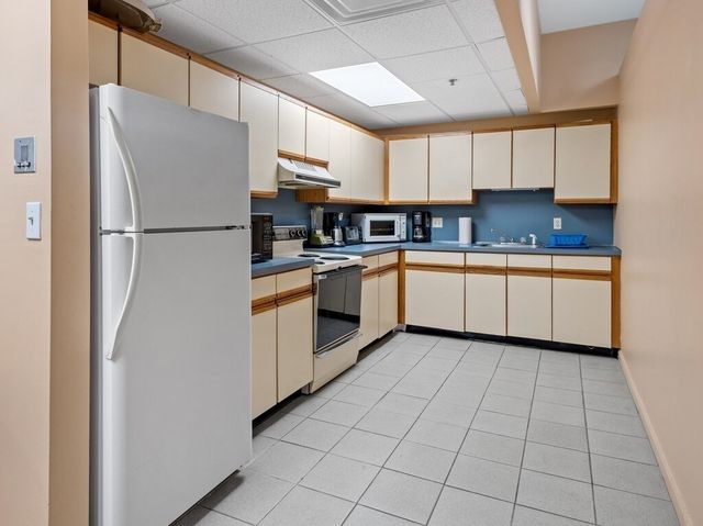 10 Linwood St 214, Malden, MA 02148