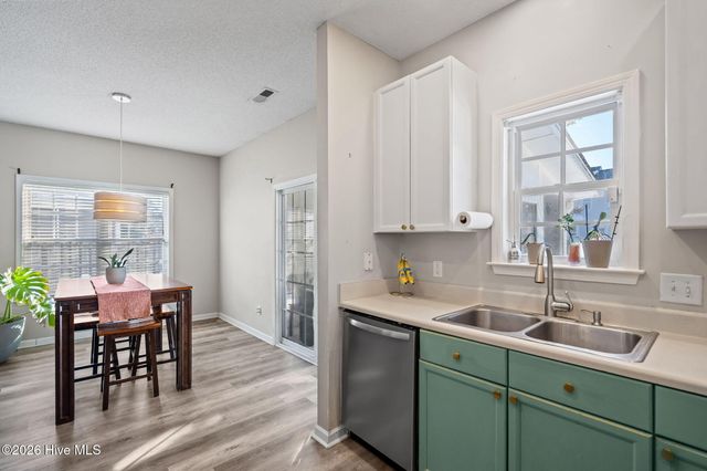 6816 Teviot Road, Wilmington, NC 28412