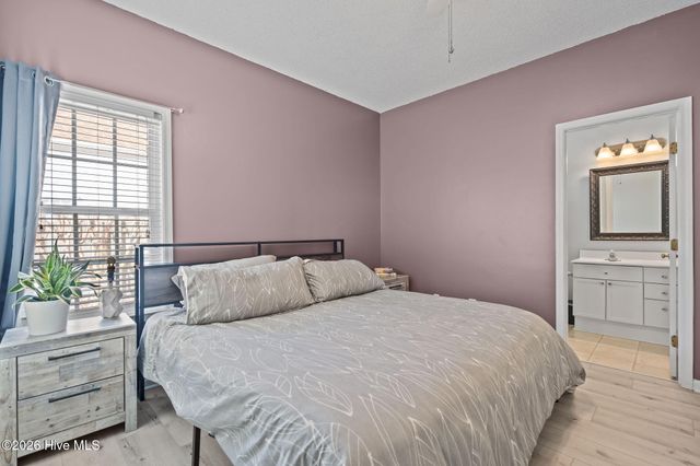 6816 Teviot Road, Wilmington, NC 28412