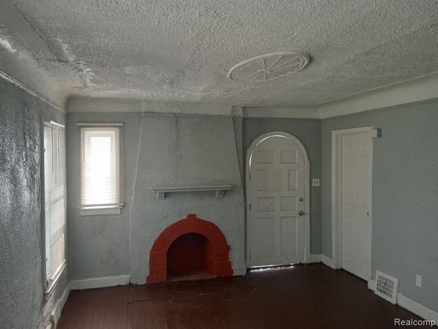 14111 Steel Street, Detroit, MI 48227