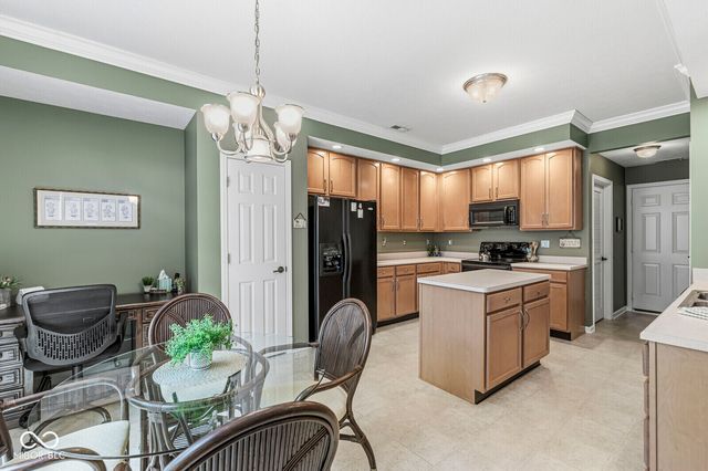 5527 Bruce Boulevard, Noblesville, IN 46062
