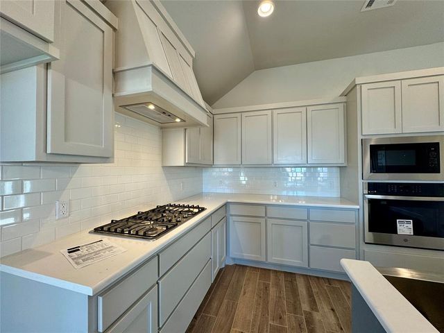 9324 NW 143rd Street, Yukon, OK 73099