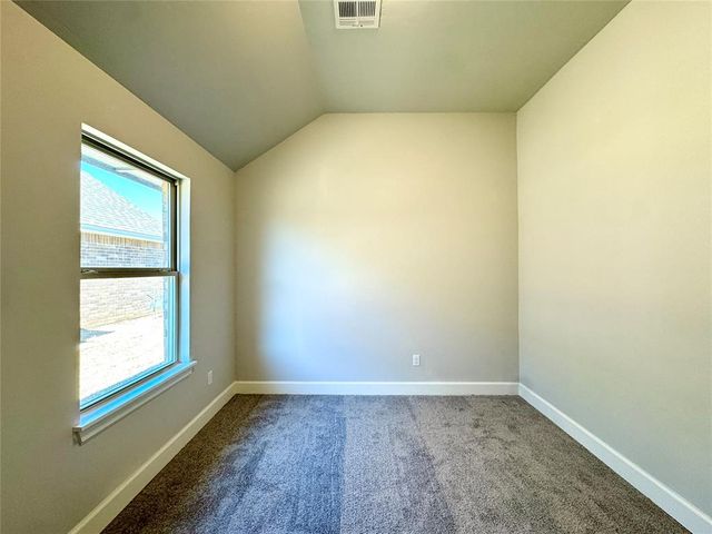 9324 NW 143rd Street, Yukon, OK 73099