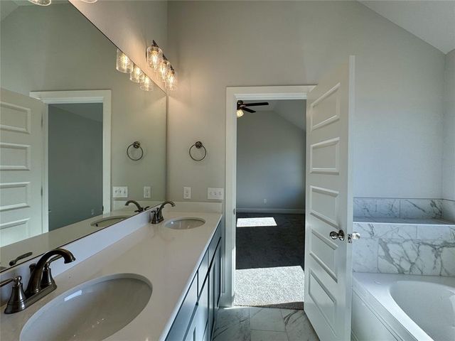 9324 NW 143rd Street, Yukon, OK 73099