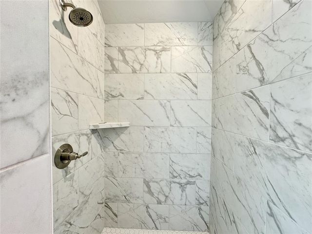 9324 NW 143rd Street, Yukon, OK 73099