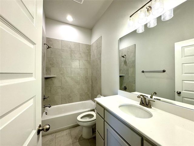 9324 NW 143rd Street, Yukon, OK 73099