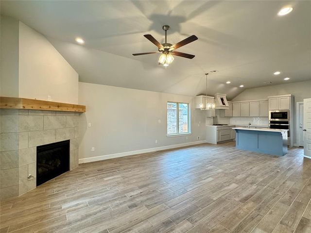 9324 NW 143rd Street, Yukon, OK 73099