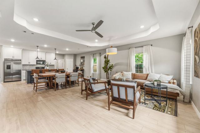 2808 Binyon, Fort Worth, TX 76133
