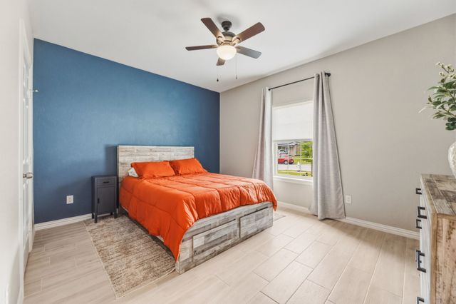 2808 Binyon, Fort Worth, TX 76133