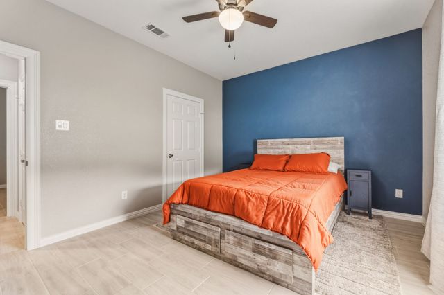 2808 Binyon, Fort Worth, TX 76133
