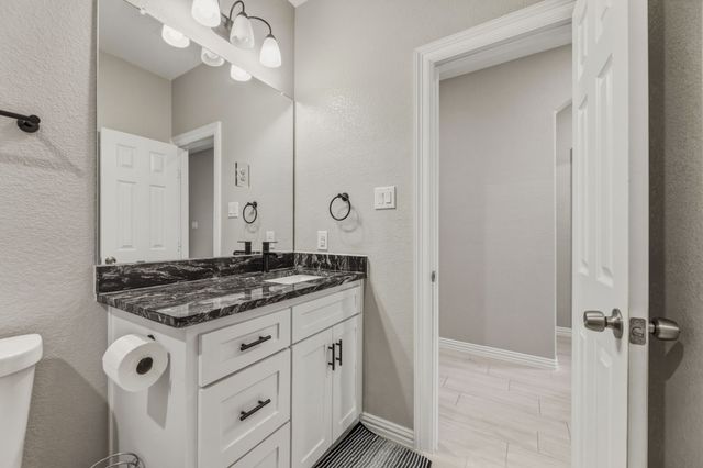 2808 Binyon, Fort Worth, TX 76133