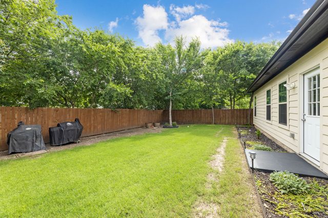 2808 Binyon, Fort Worth, TX 76133
