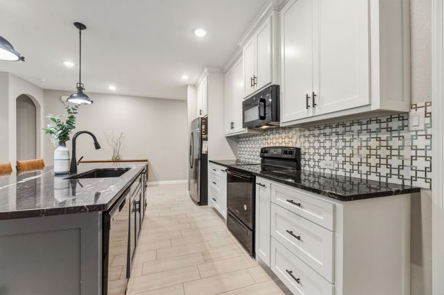 2808 Binyon, Fort Worth, TX 76133