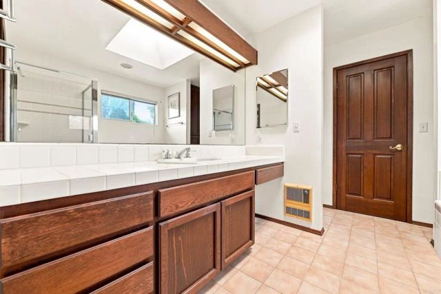 1045 Warmlands Avenue, Vista, CA 92084
