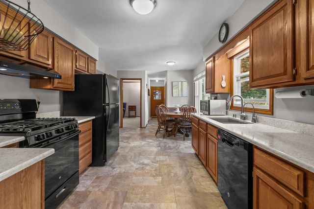 101 BRIAR DRIVE, Neenah, WI 54956