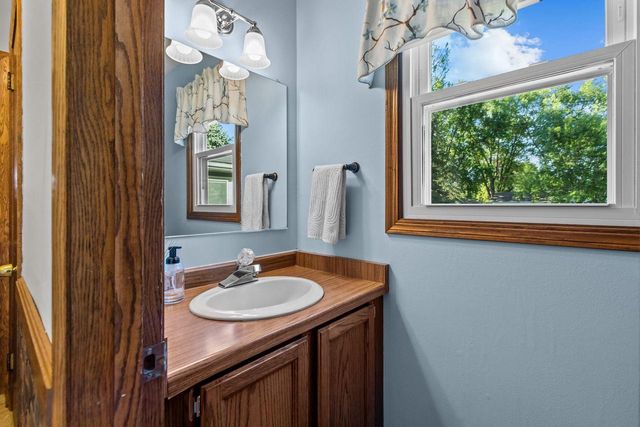 101 BRIAR DRIVE, Neenah, WI 54956
