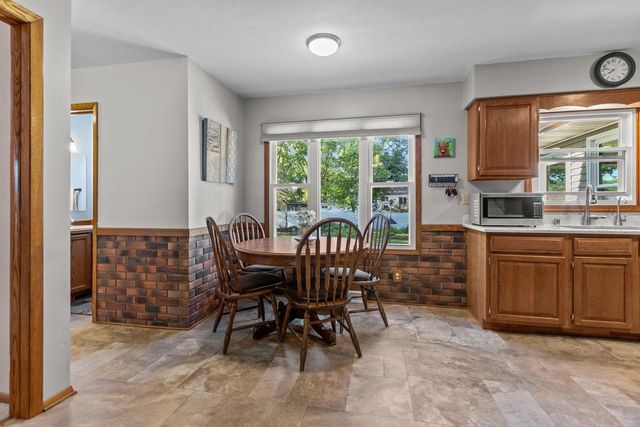 101 BRIAR DRIVE, Neenah, WI 54956