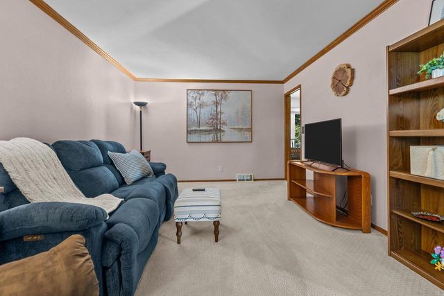 101 BRIAR DRIVE, Neenah, WI 54956