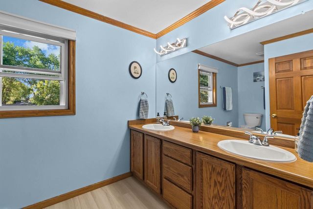 101 BRIAR DRIVE, Neenah, WI 54956