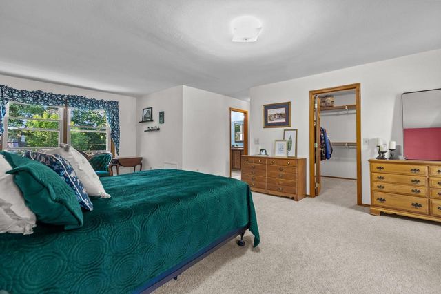 101 BRIAR DRIVE, Neenah, WI 54956