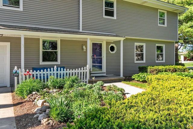 101 BRIAR DRIVE, Neenah, WI 54956